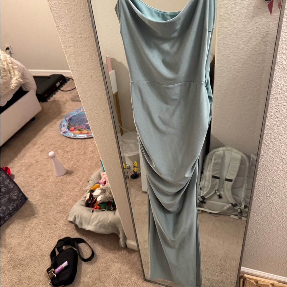 Long formal dress size small worn once